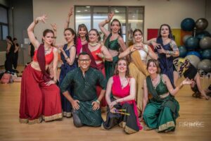Cours de danse Bollywood Blois Tours orleans jose dance academy france
