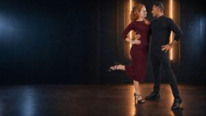 cours de danse kizomba bachata salsa  Blois Tours orleans jose dance academy france